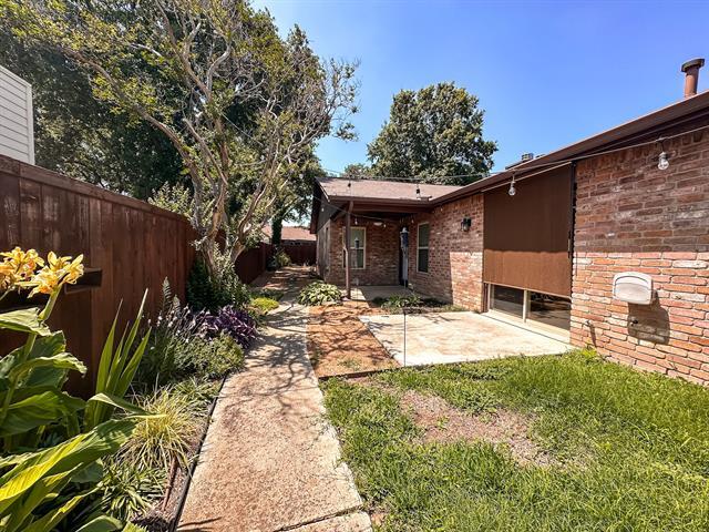 Building Photo - 4221 Spring Meadow Ln