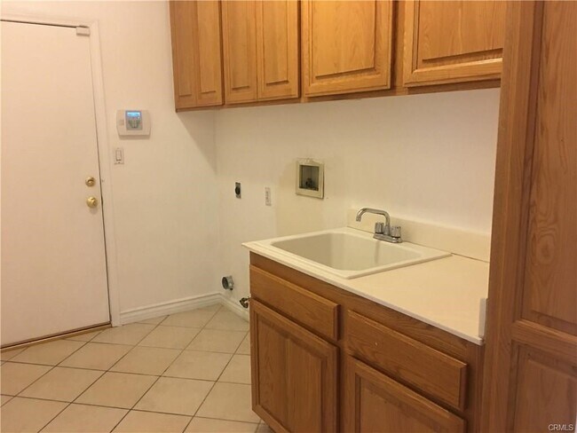 Building Photo - 5677 Carmello Ct