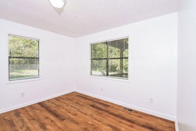 Building Photo - 462 Sandtown Rd SE