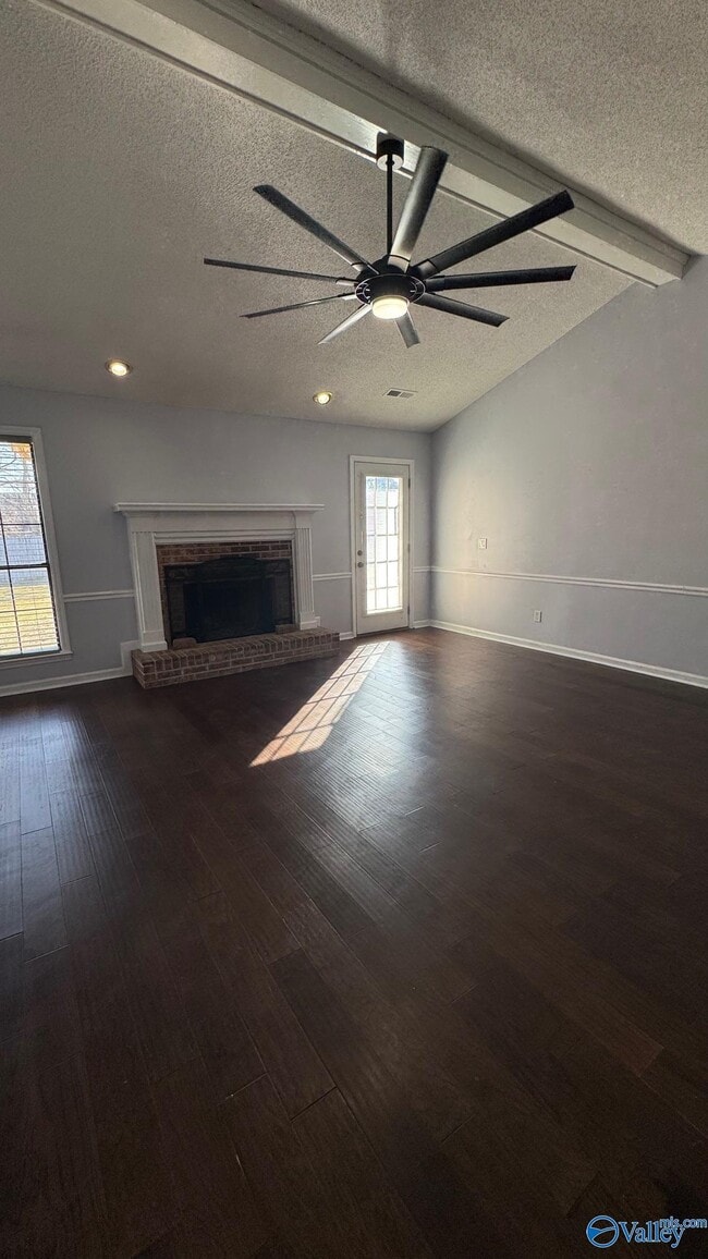 Building Photo - 157 Chanel Dr