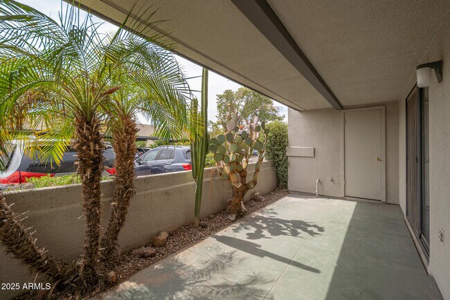 Building Photo - 3405 W Danbury Dr