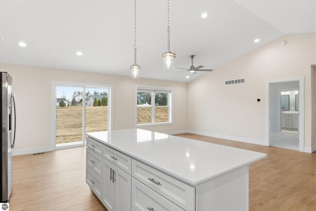 Building Photo - 4499 La Marche Cir