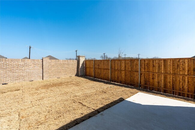 Building Photo - 712 Melody Hl Dr