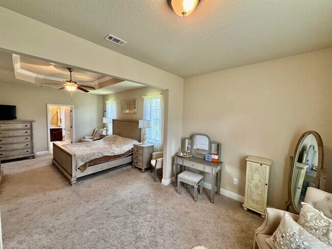 Building Photo - 9993 Boxelder Blvd