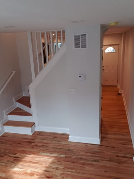 Building Photo - 2917 Miles Ave