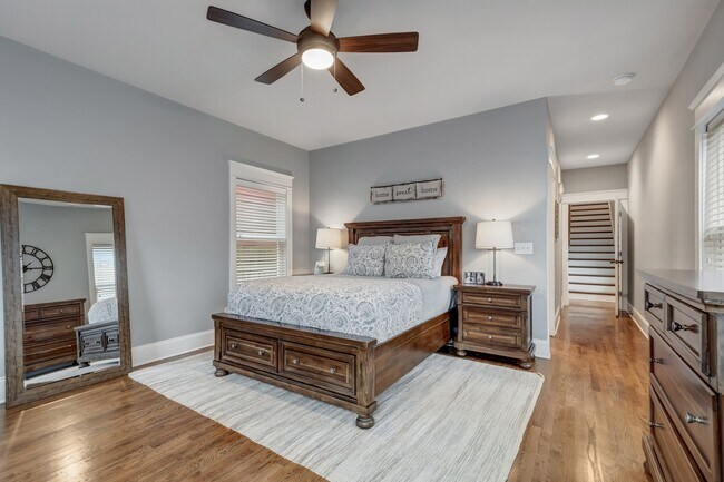 Building Photo - 1302A Stainback Ave