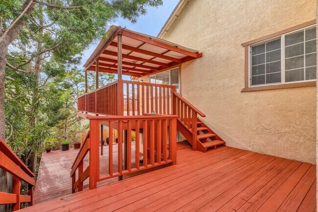 Building Photo - REMARKABLE VIEWS...LOTS OF PRIVACY IN YOUR OWN LITTLE WORLD..