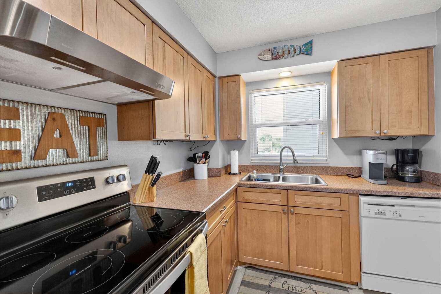Building Photo - 153 Vista Hermosa Cir