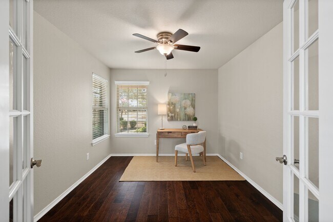 Building Photo - 2811 Cone Flower Dr