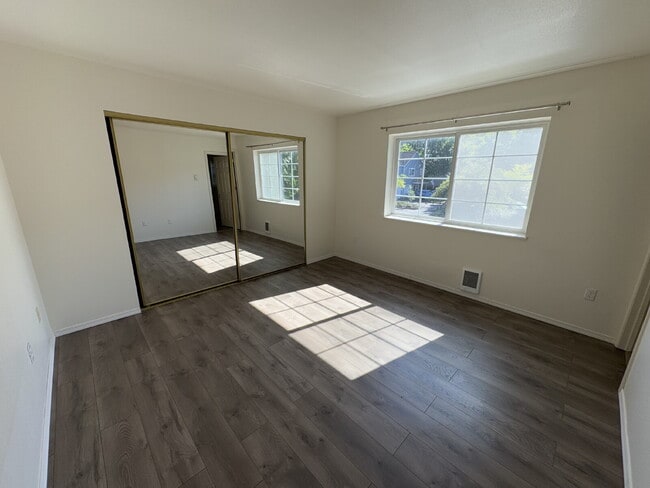 Building Photo - **Half Off Third Months Rent** 2 Bedroom Condominium