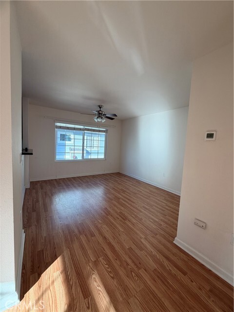 Building Photo - 2800 Plaza del Amo