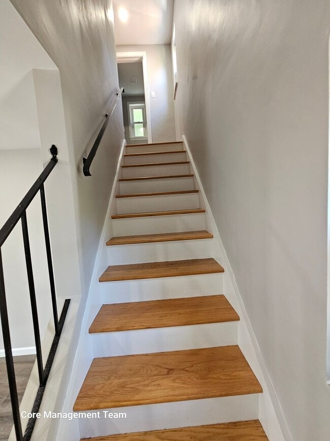 Building Photo - Amazing 3 Bedroom house Located in Lawrenceville!