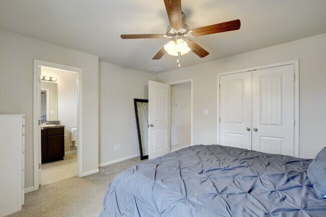 Building Photo - 4616 Inicio Ln