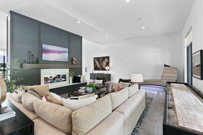 Building Photo - 11830 Buckfield Cir