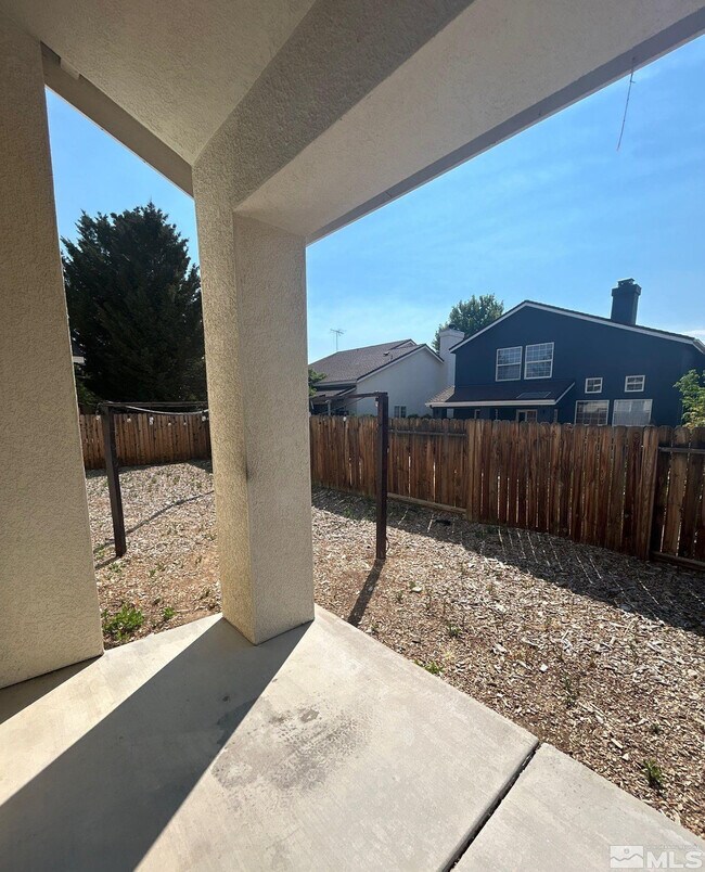 Building Photo - 1465 Ridge Point Dr
