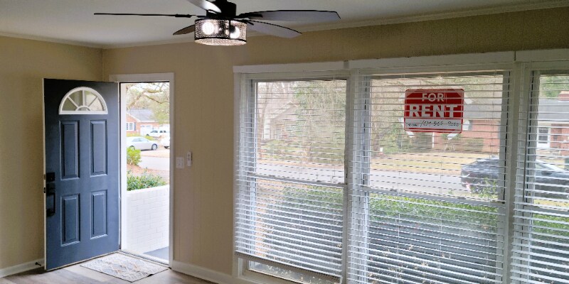 Building Photo - 1542 E Perry St