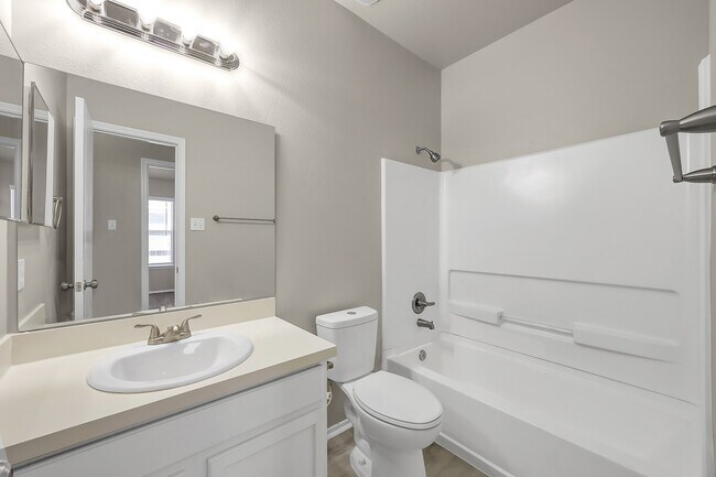 Building Photo - 3139 Lodgemist Ln