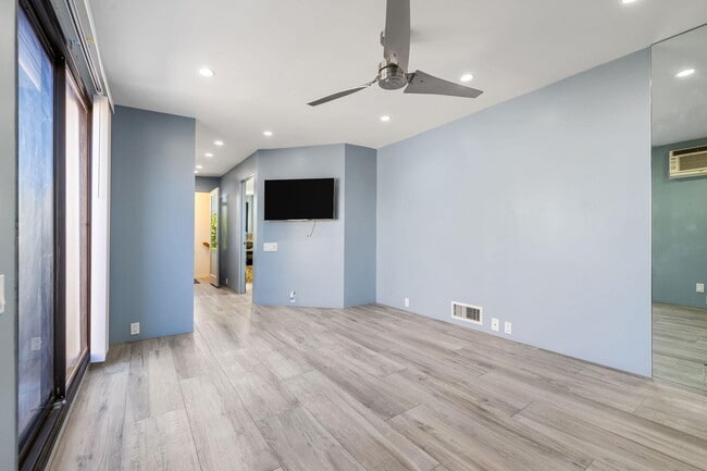 Building Photo - 73416 Irontree Dr