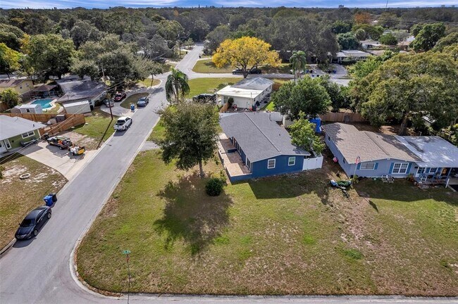 Building Photo - 3230 51st St N