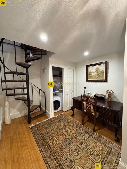 Building Photo - 439 Marlborough St