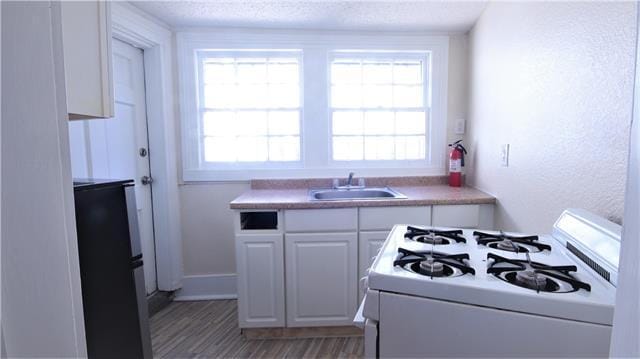 Building Photo - 7215 S Claiborne Ave