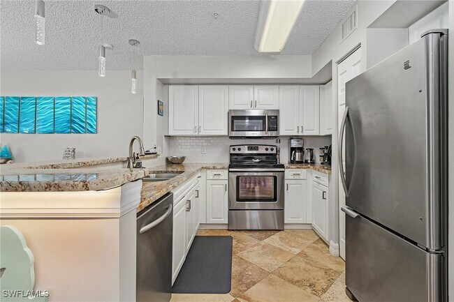 Building Photo - 1180 Wildwood Lakes Blvd