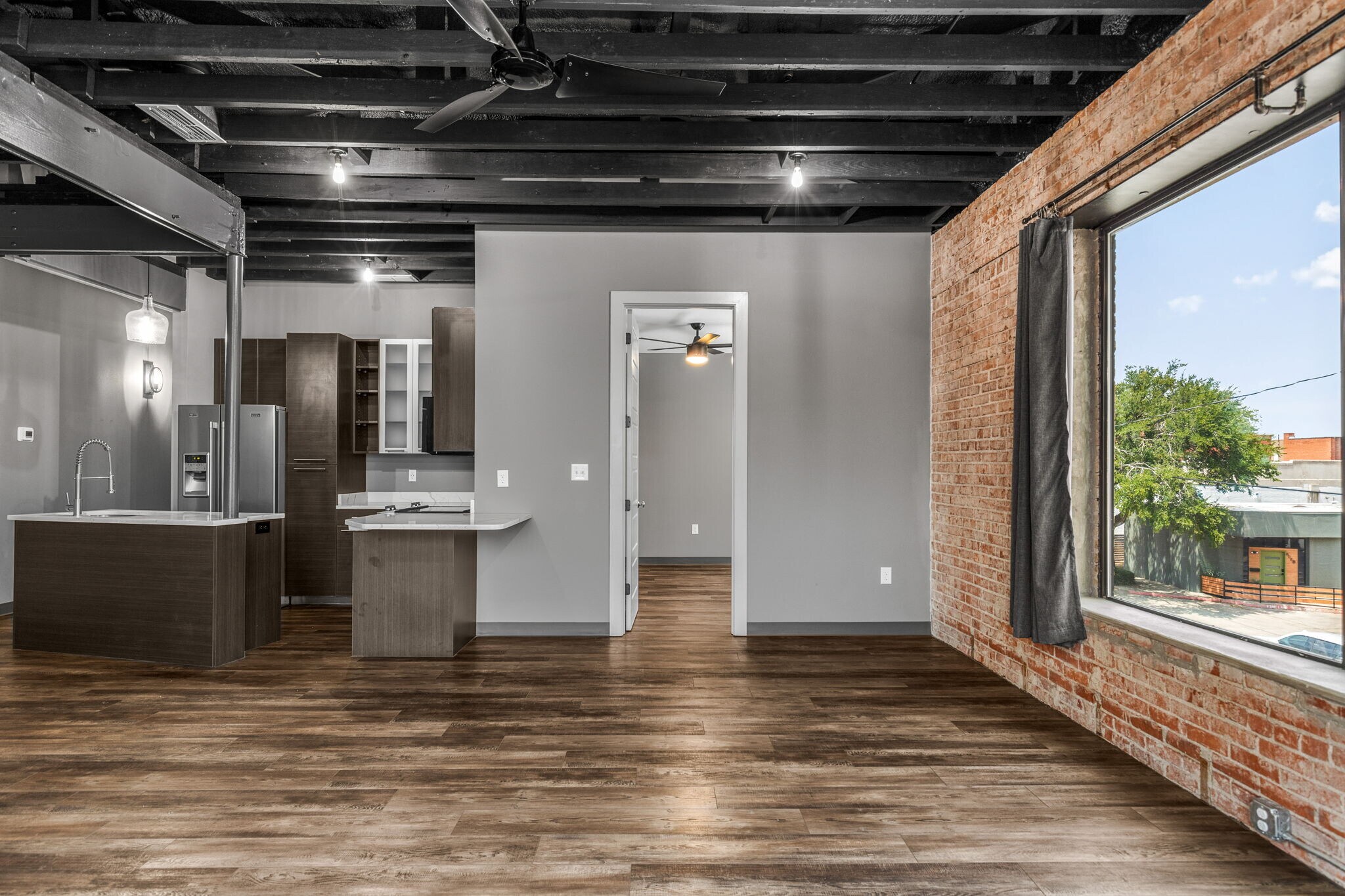 Building Photo - 901 9th St