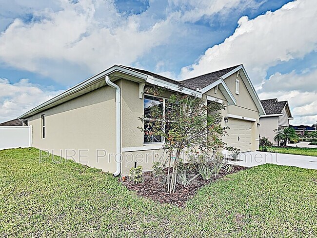 Building Photo - 9734 Pepper Tree Pl