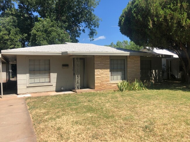 CLOSE TO ACU! 3 BED, 1 BATH! - CLOSE TO ACU!  3 BED, 1 BATH!