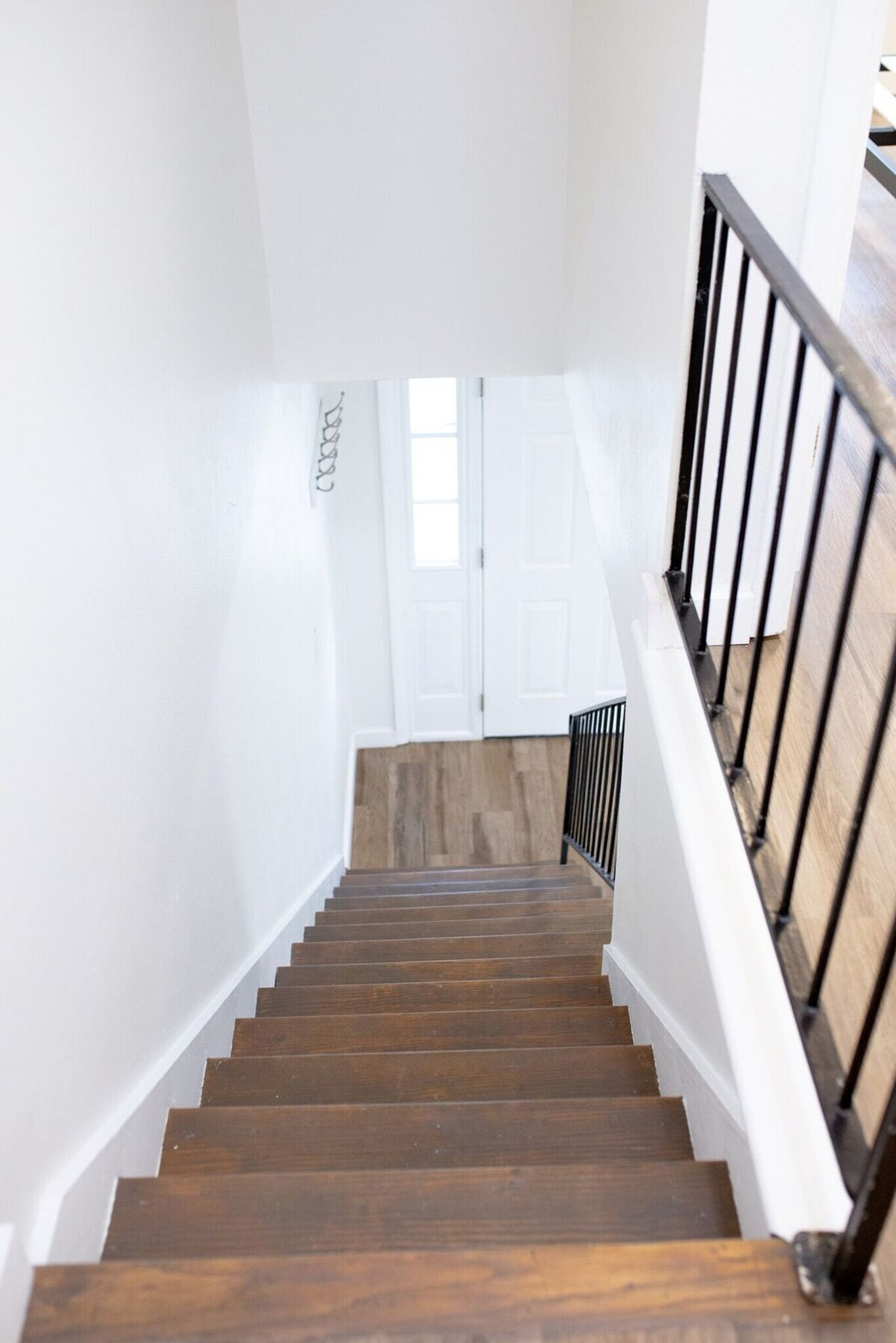 Building Photo - 4015 W 7th St