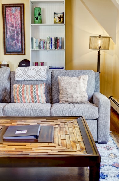 Building Photo - 31095 US-40