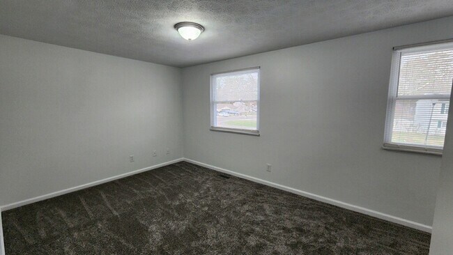 Building Photo - 259 Windsor Castle Dr