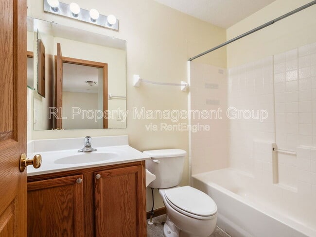 Building Photo - 3152 Thorndyke St