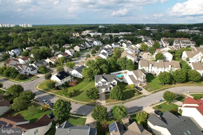 Building Photo - 106 Europa Blvd