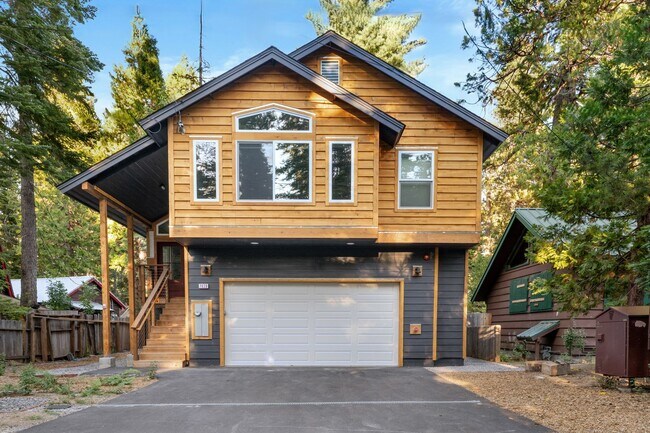 Building Photo - 7029 8th Ave