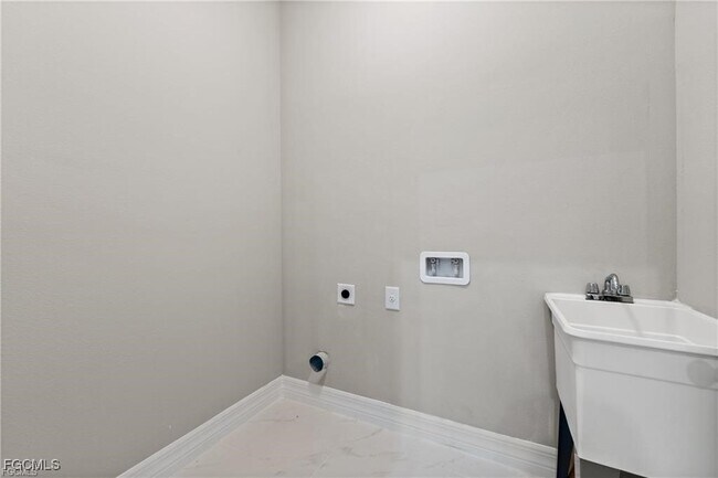 Building Photo - 524 Kingsbury Ln