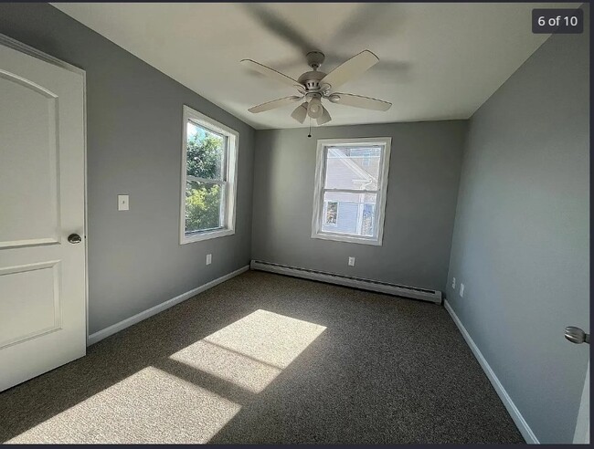 Building Photo - 11 Avon Pl