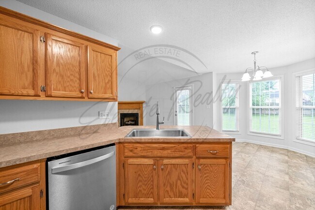 Building Photo - Charming 3 Bedroom Ranch in Clarksville!