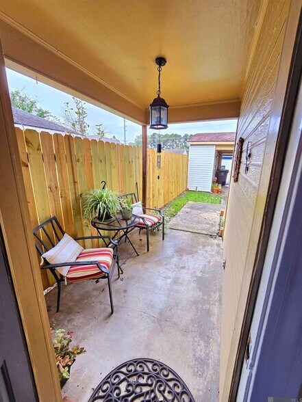 Building Photo - 16055 Manchester Ave