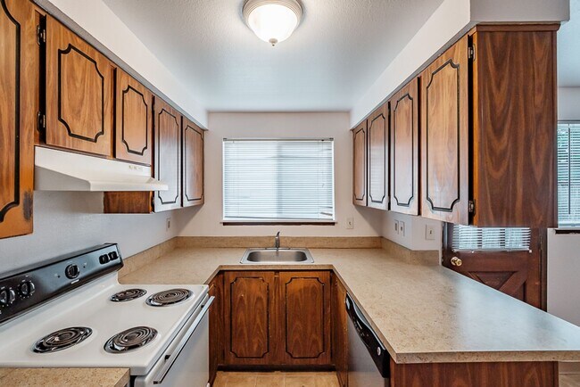 Building Photo - 415-01 Krasilovsky