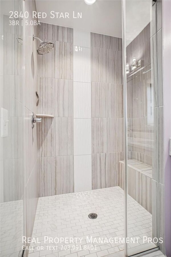 Building Photo - 2840 Red Star Ln