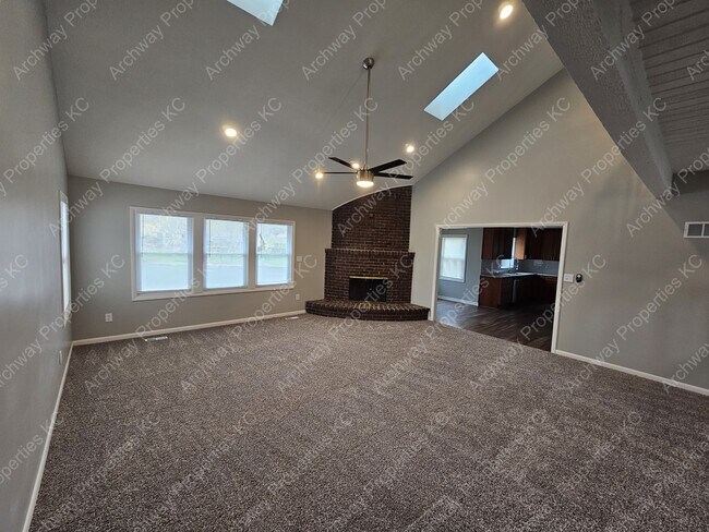 Building Photo - 13016 W 76th Terrace