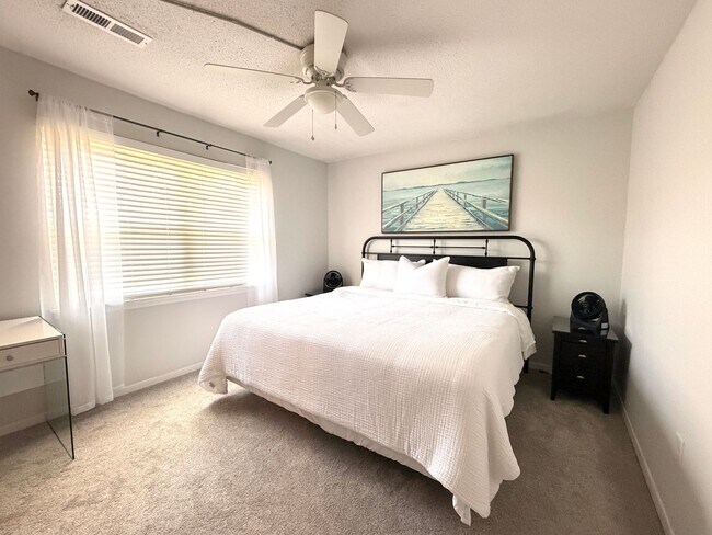 Building Photo - Fully Furnished Beach Pod - 2BR Near Folly Beach & Downtown Charleston!