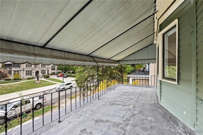 Building Photo - 414 Woodward Ave