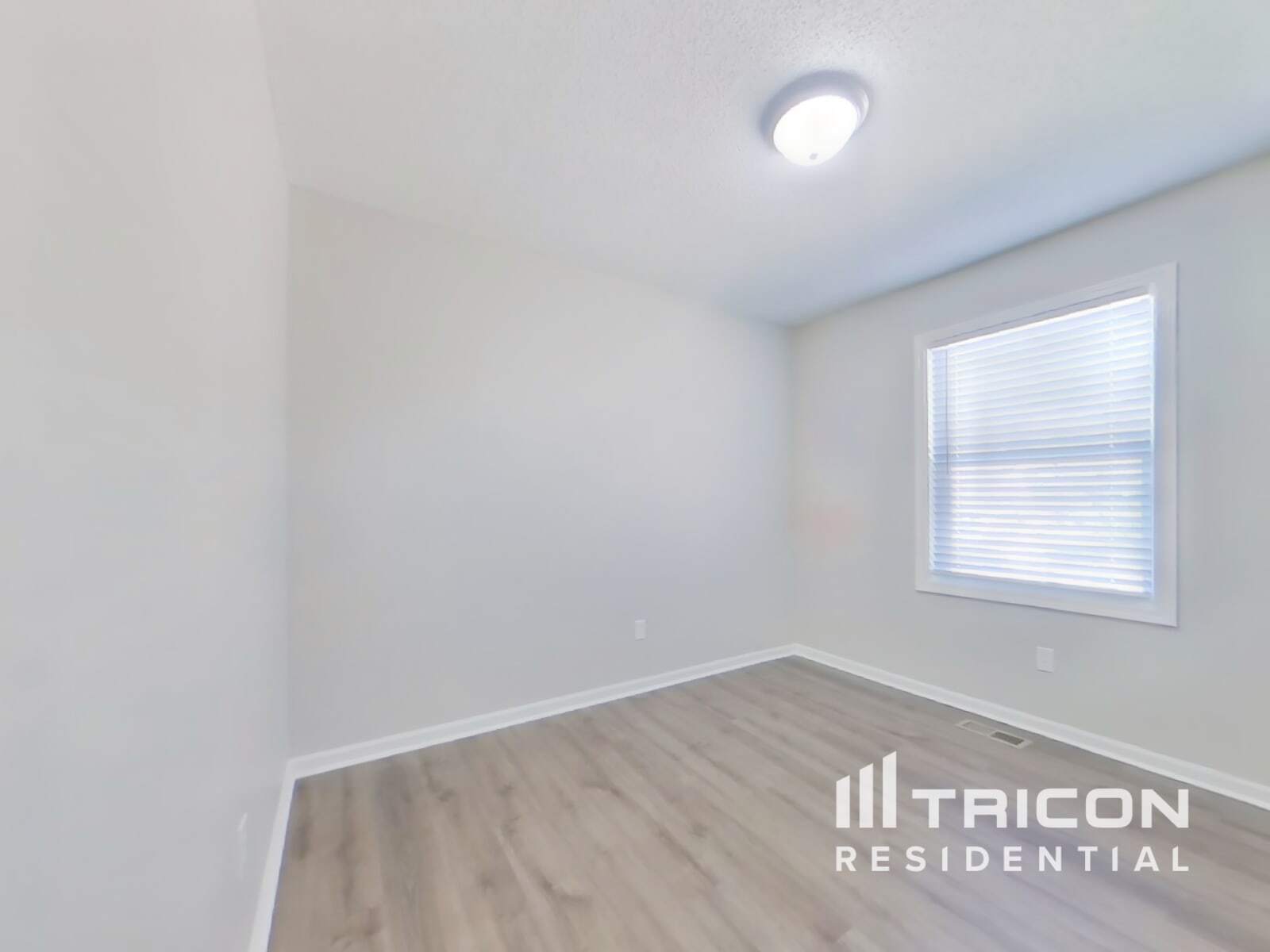 Building Photo - 8835 NE 73rd Ct