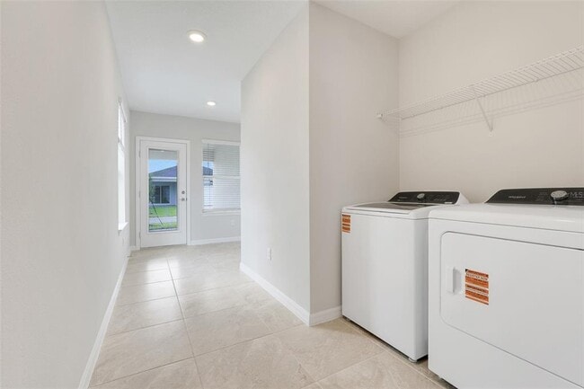 Building Photo - 7357 Ivy Tendril Ave