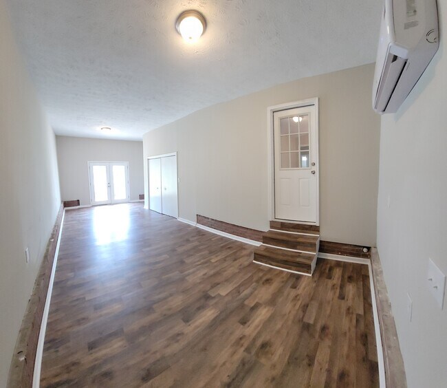Building Photo - 4517 Park Knoll Ln