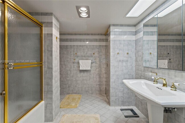 Building Photo - 4280 Galt Ocean Dr