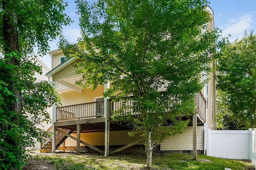 Building Photo - 115 Switchback Street