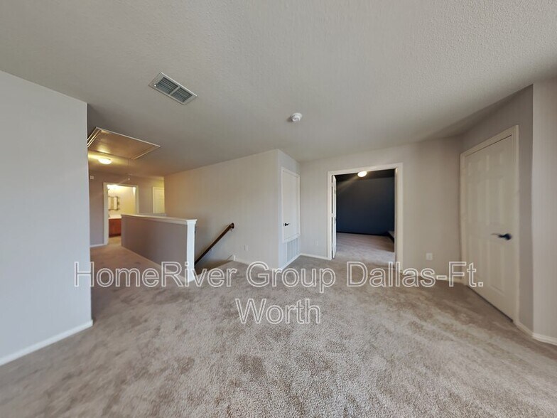 Building Photo - 13358 Roadster Dr